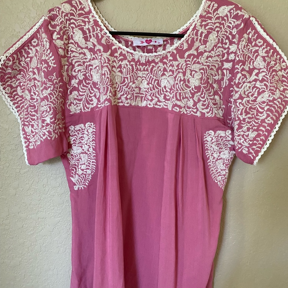 Buddy love- embroidered pink and white top size s
